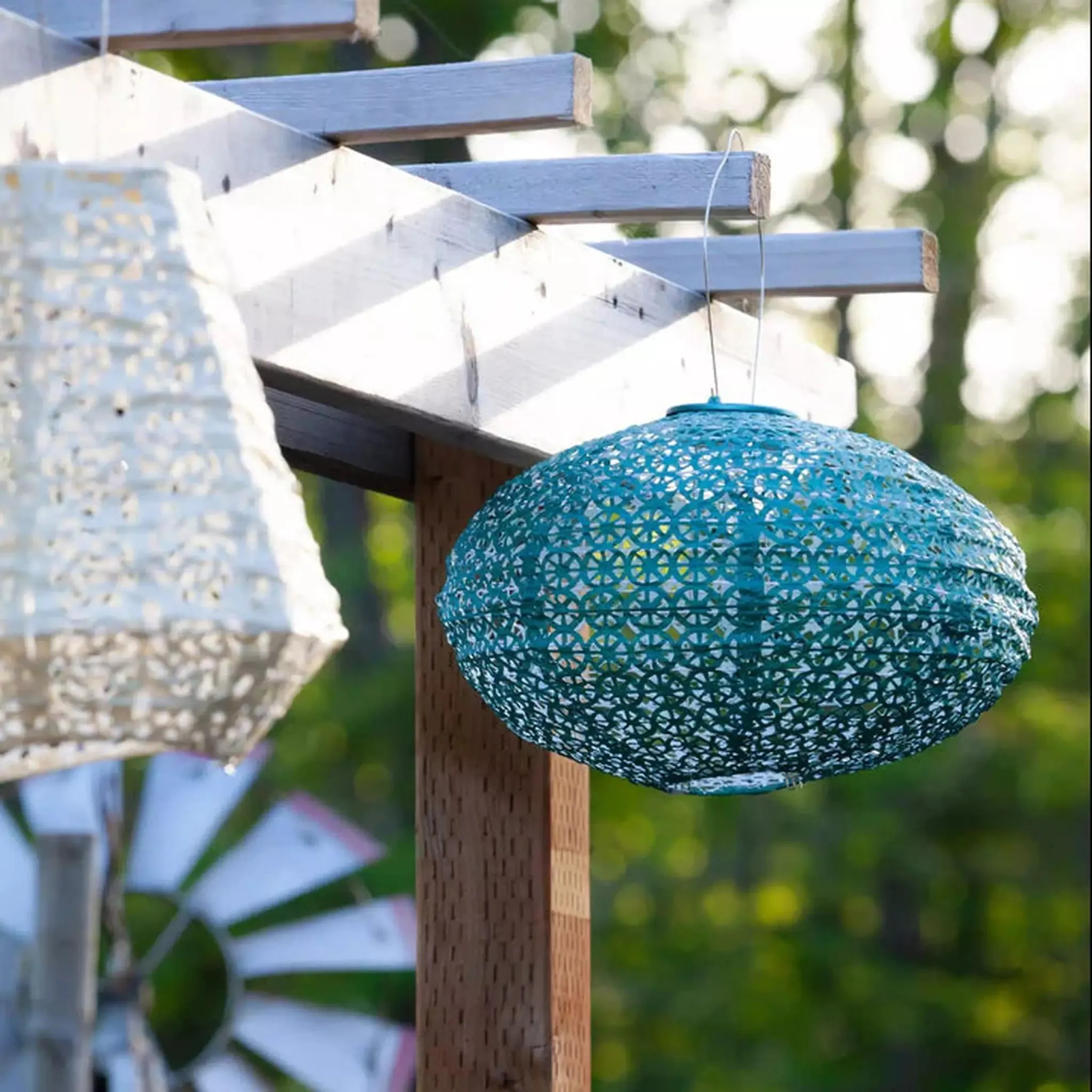 14" Oval Solar Lantern
