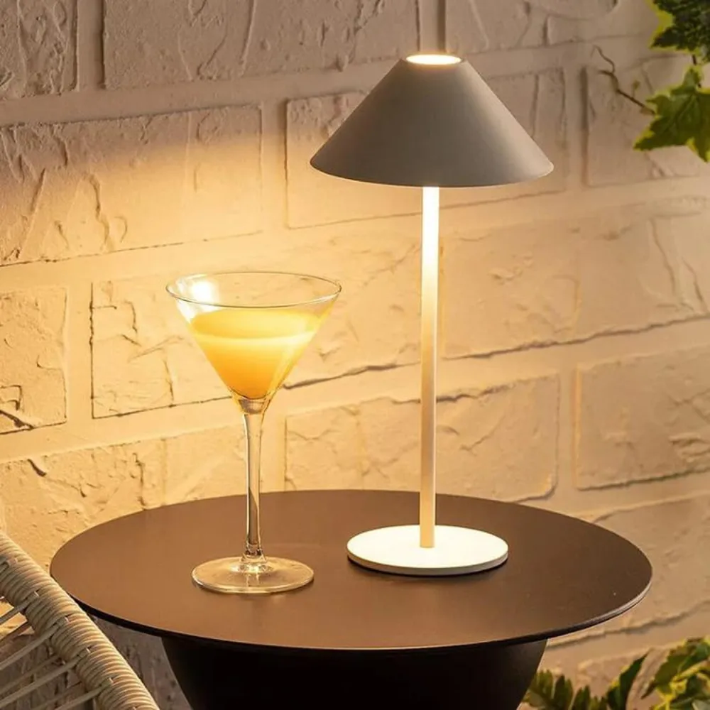 Alba Portable Lamp