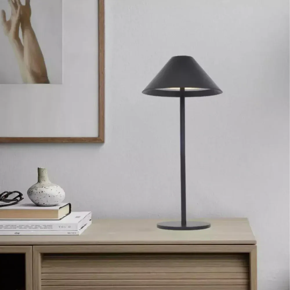 Alba Portable Lamp