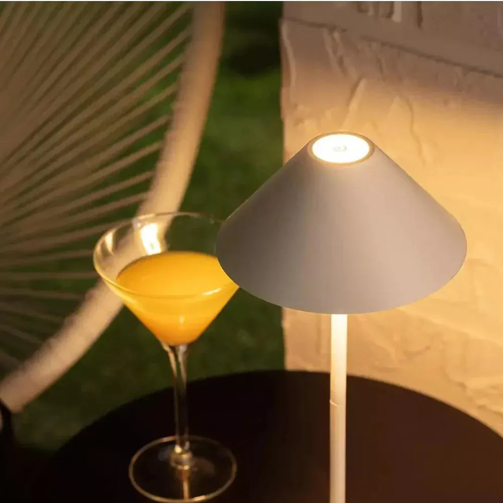 Alba Portable Lamp