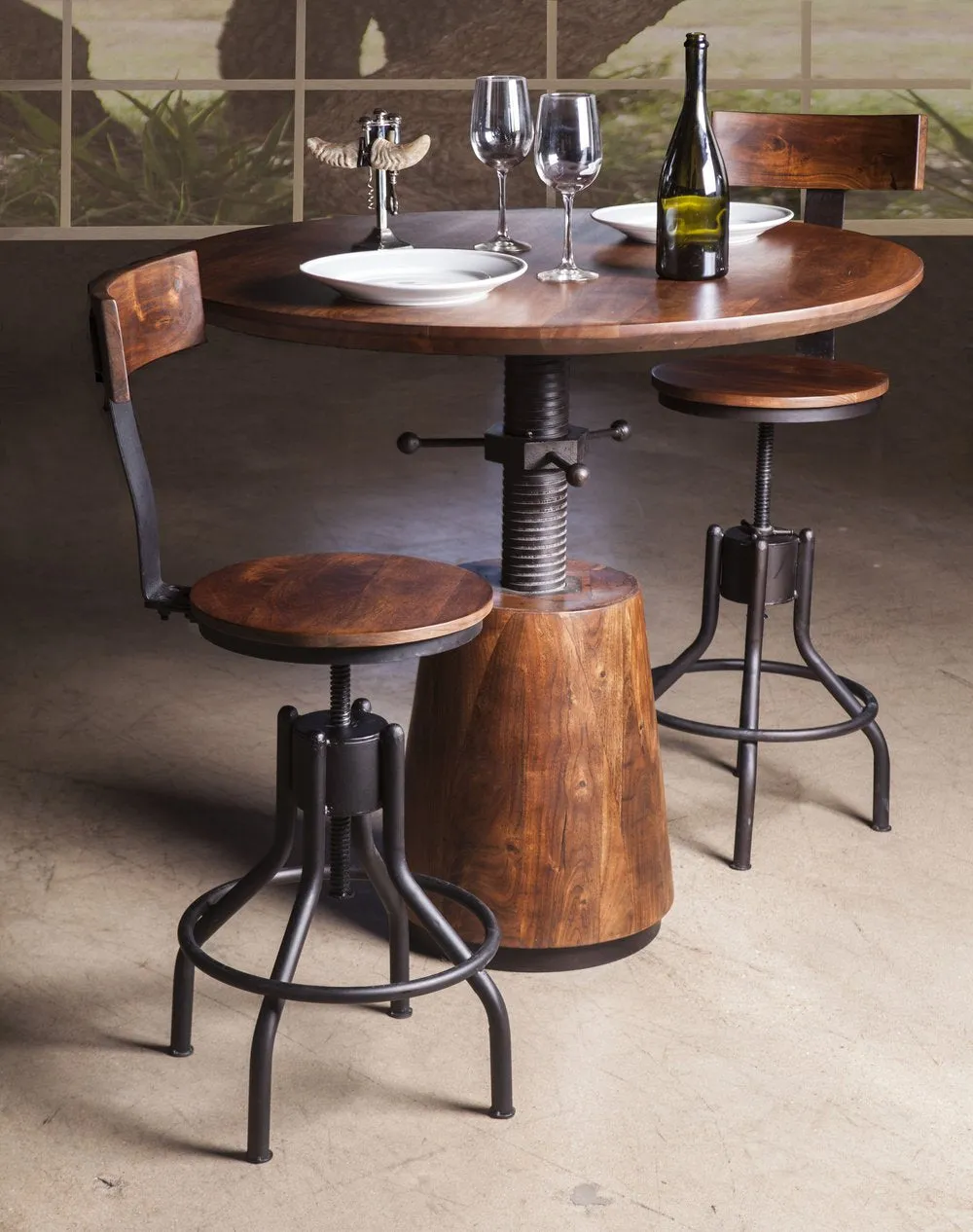 Bryn Mawr Round Adjustable Dining Table