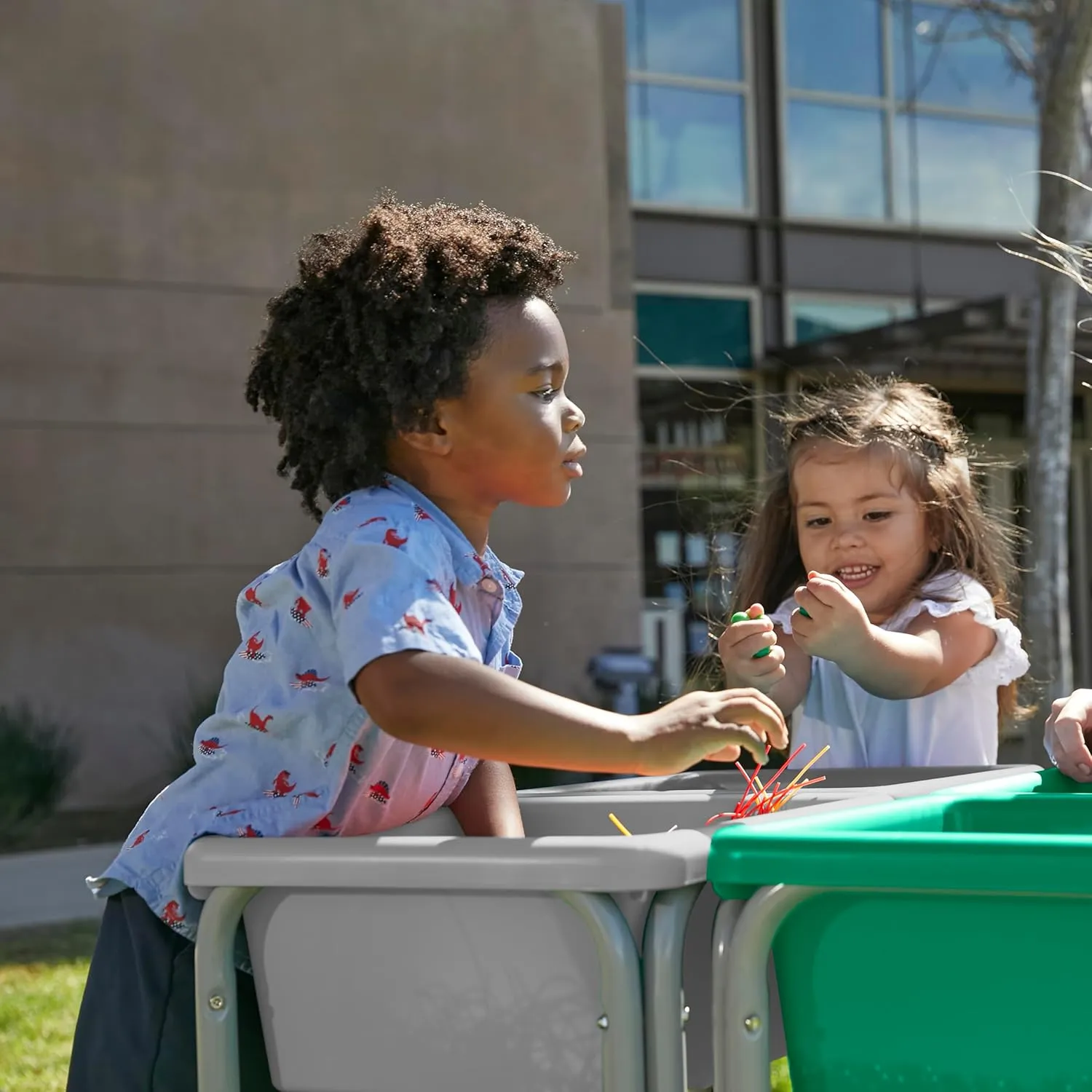 ECR4Kids 4-Station Sand and Water Adjustable Play Table, Sensory Bins, Grey/Emerald