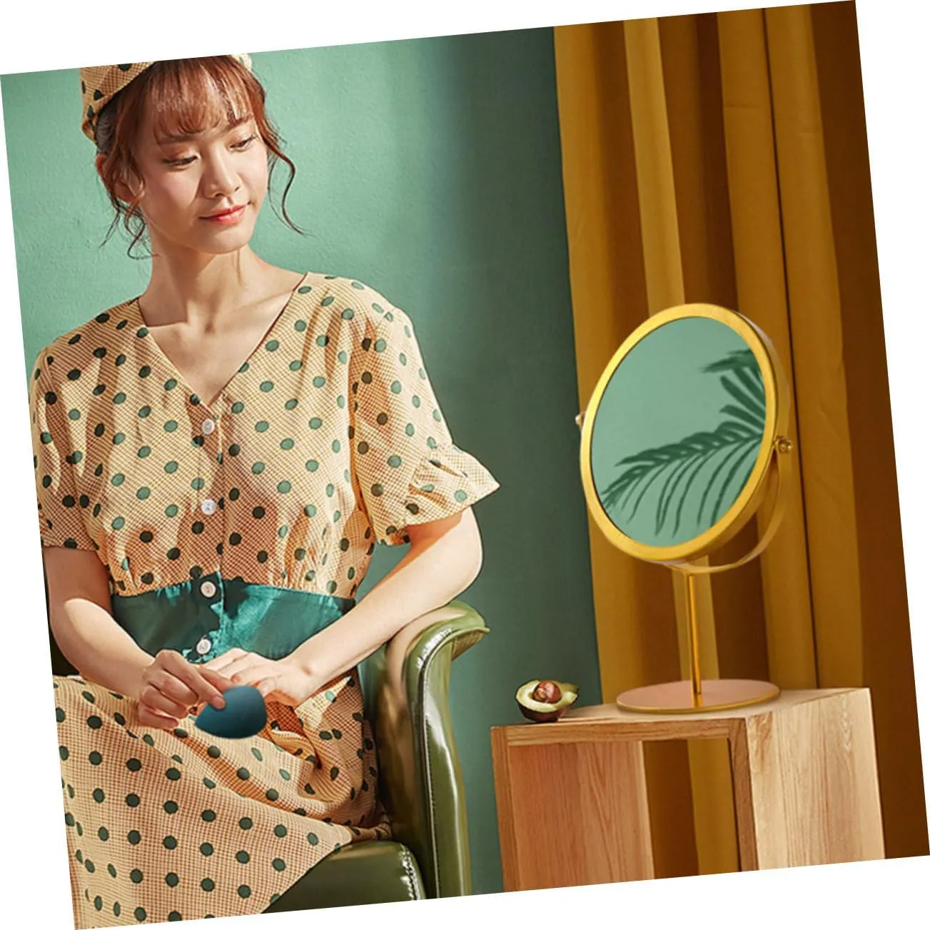 Gold Round Mirror Magnified Makeup Table Mirror Rotating Base Women's Personal Mirror Home Dec