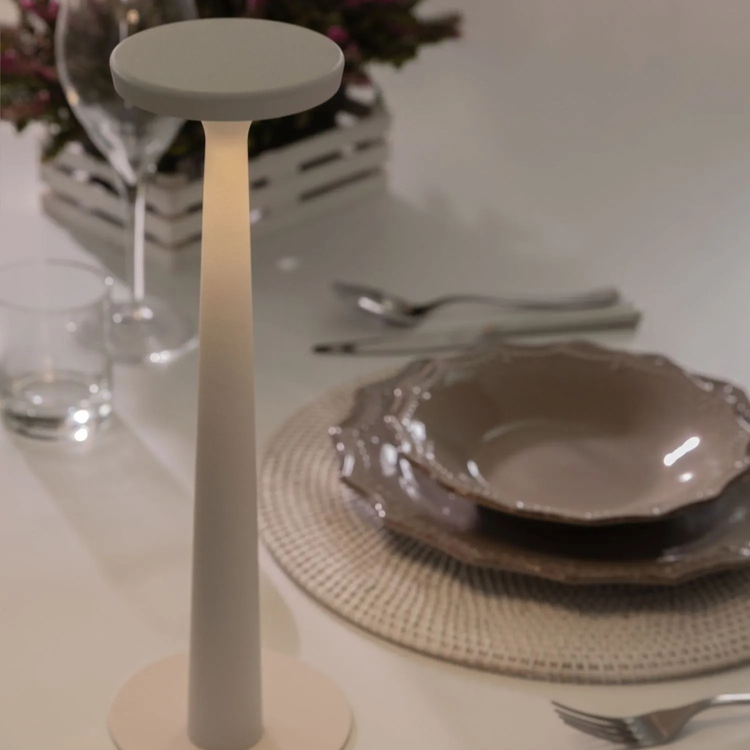 Karman Papiria Portable Lamp