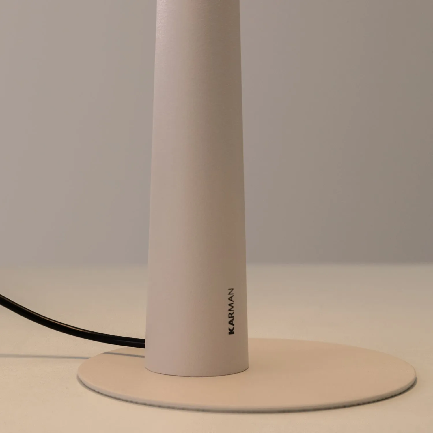 Karman Papiria Portable Lamp