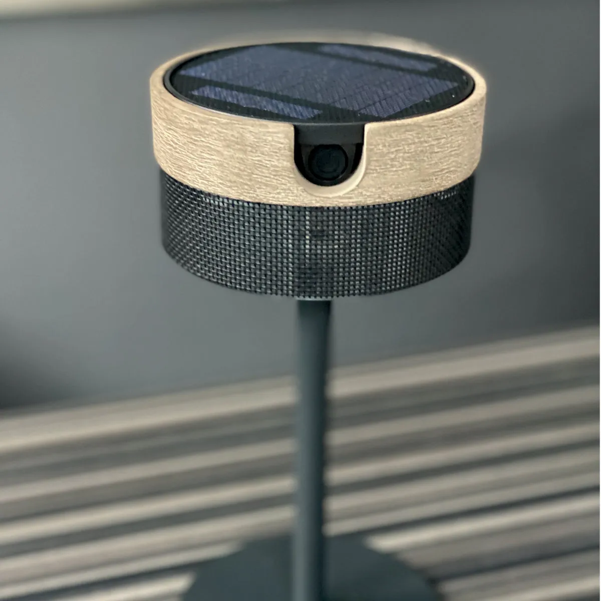 Les Jardins Bateak Solar Table Lamp