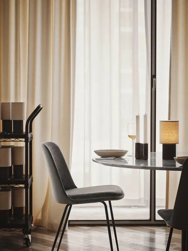 Manhattan SC52 Portable Table Lamp
