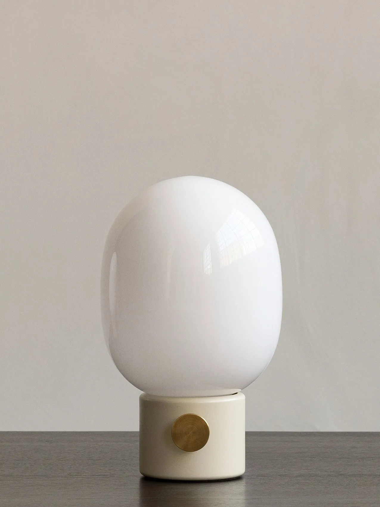 Menu JWDA Table Lamp