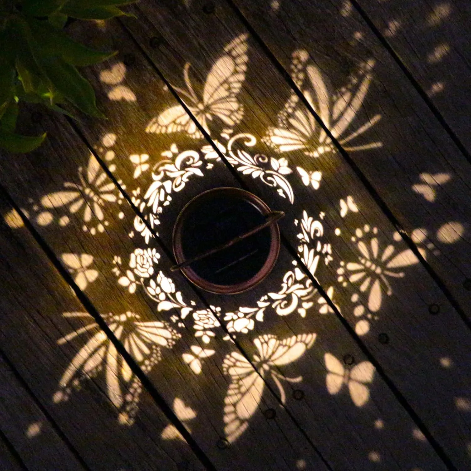 Mothers Day Gifts Solar Lanterns Outdoor Waterproof Butterfly Garden Decor Birthday Gifts for Women Mom Grandma, Hanging Solar Lights Metal Lantern Decoration Outside for Yard, Patio, Backyard, Porch