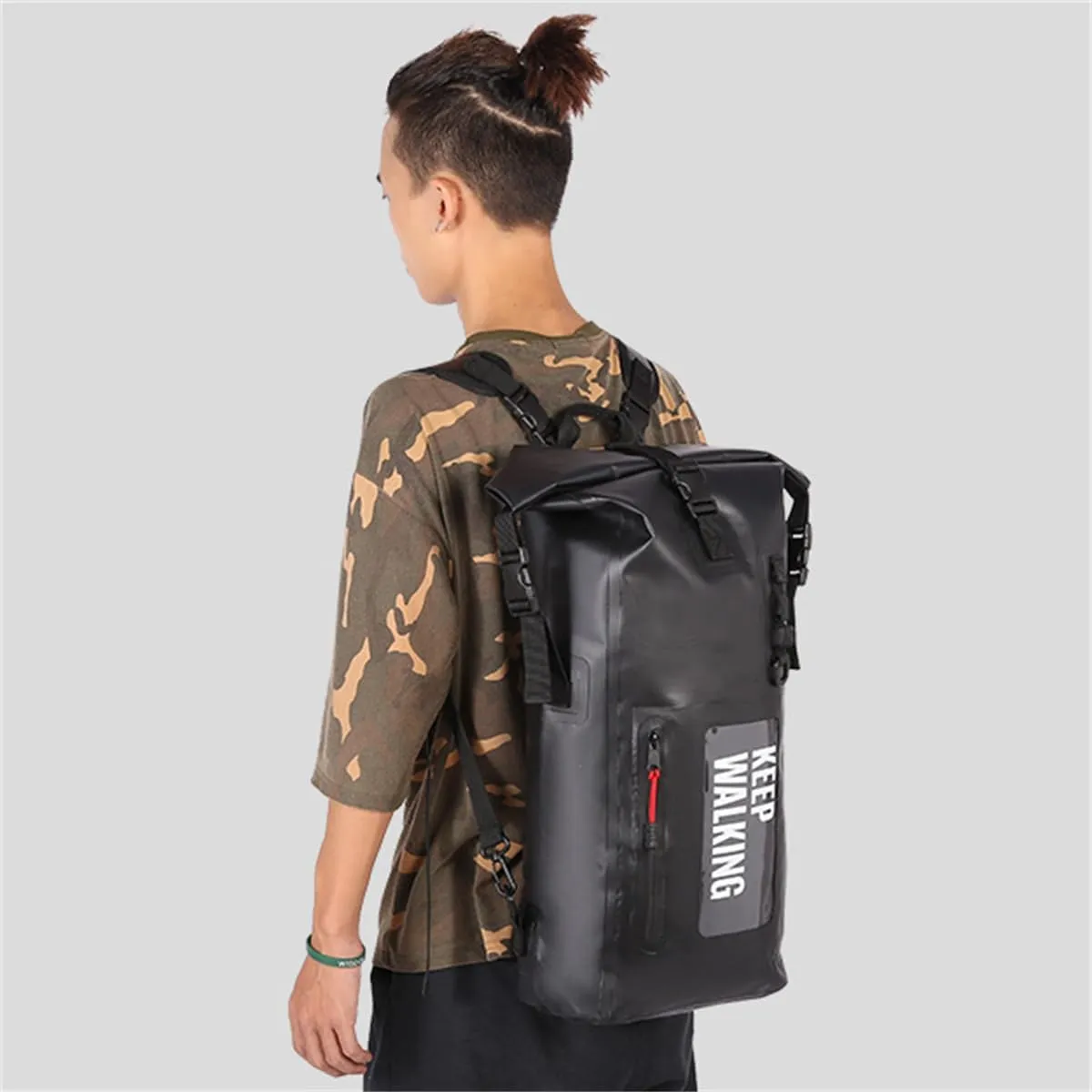 Outdoor PVC Waterproof Dry Backpack Water Floating Bag Roll Top Sack, Dry Bags for Kayaking Waterproof Flotation 30L (Black,30L)