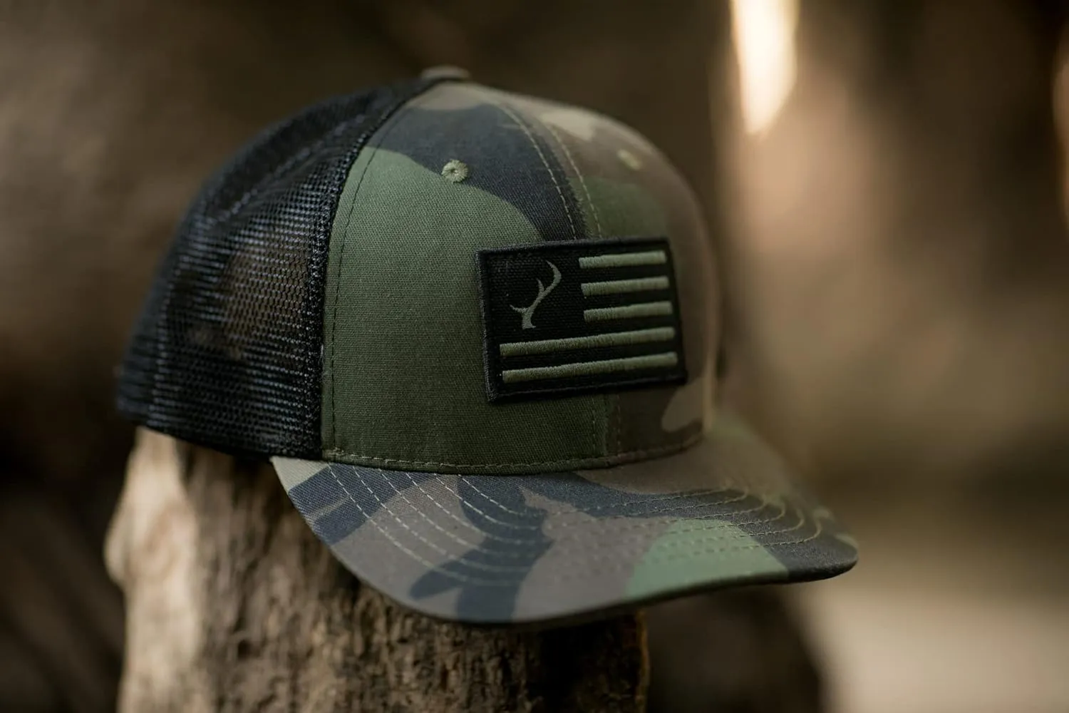 Pladra, Mesh Trucker Hat, Rugged and Adjustable Unisex Snapback Cap