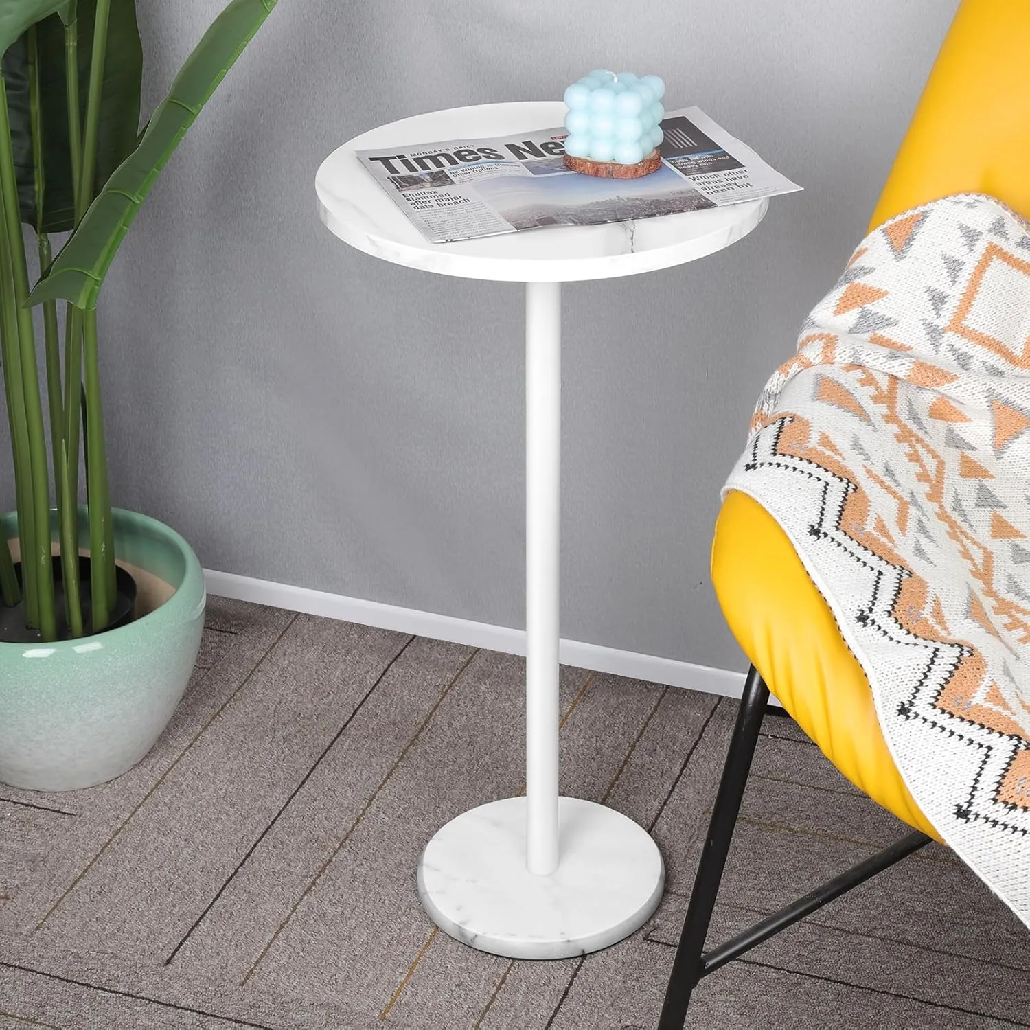 smusei Round End Table with Marble Base Drink Tables for Small Spaces Pedestal Table Small Round Side Table for Sofa Couch Chair Patio, White