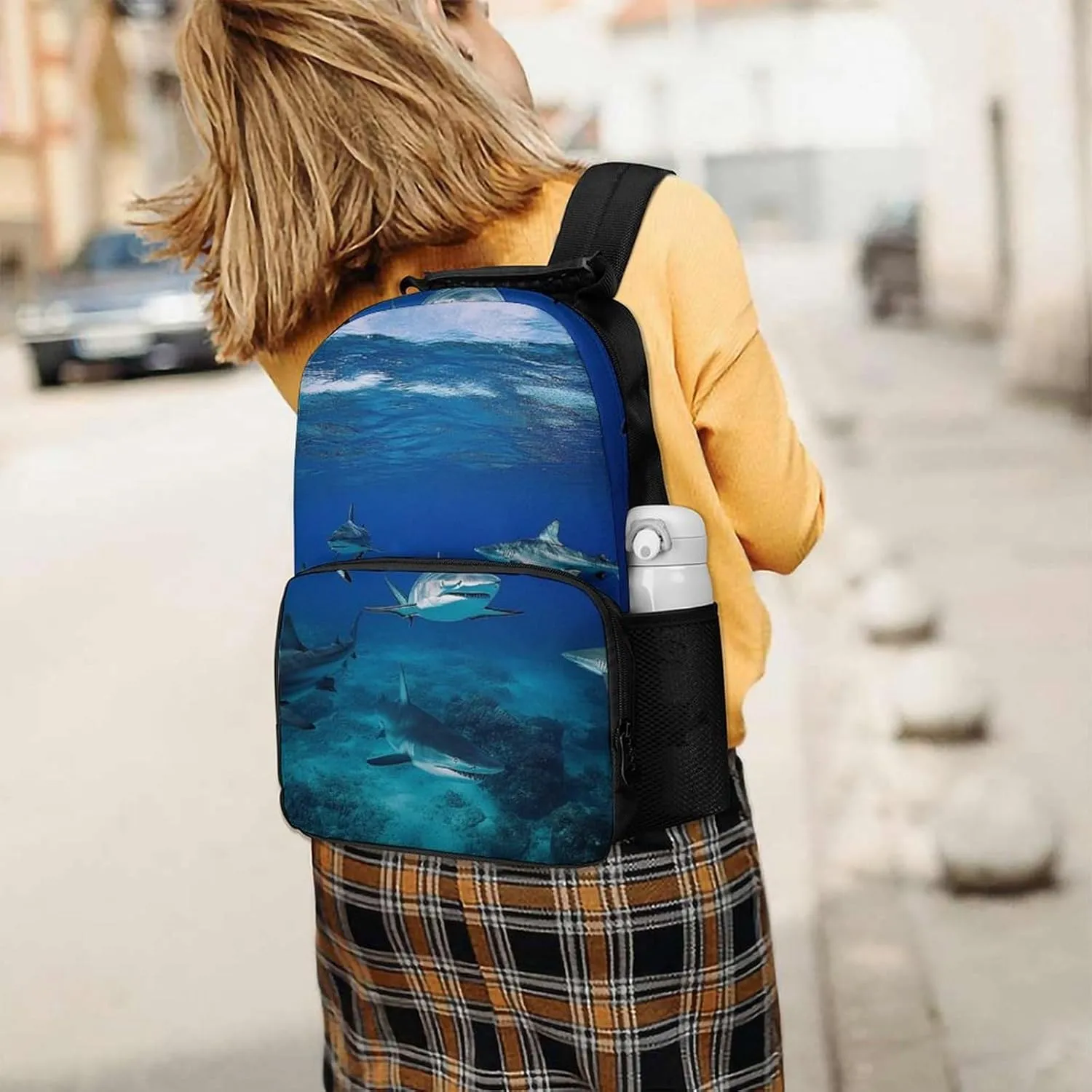 Supdreamc Polyester Daypack Bookbag for Gym Business Bicycle - Large Capacity Multipurpose Anti-Theft Carry On Bag, Blue Ocean Sea Shark Travel Hiking Daypack