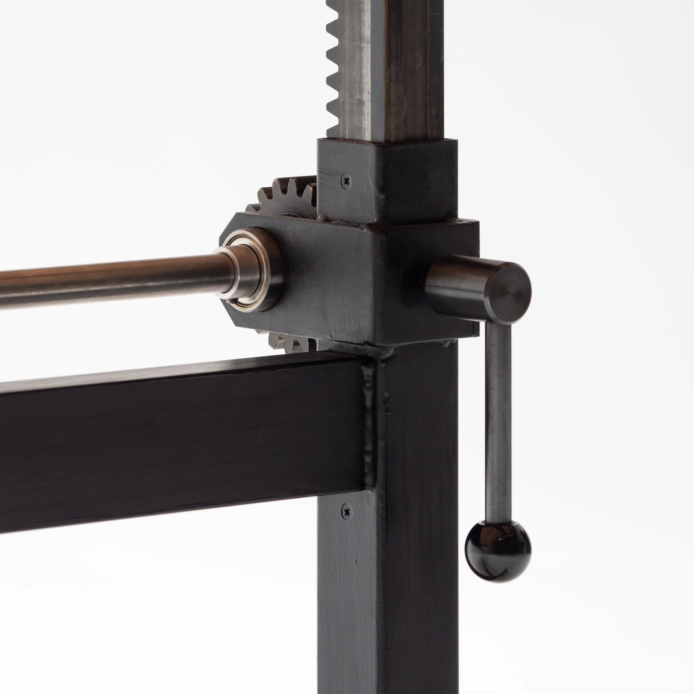 Tailor’s Adjustable Workbench