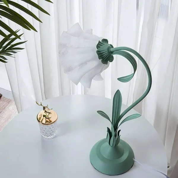 Vintage Adjustable Flower Table Lamp – Elegant Design with Functional Flexibility