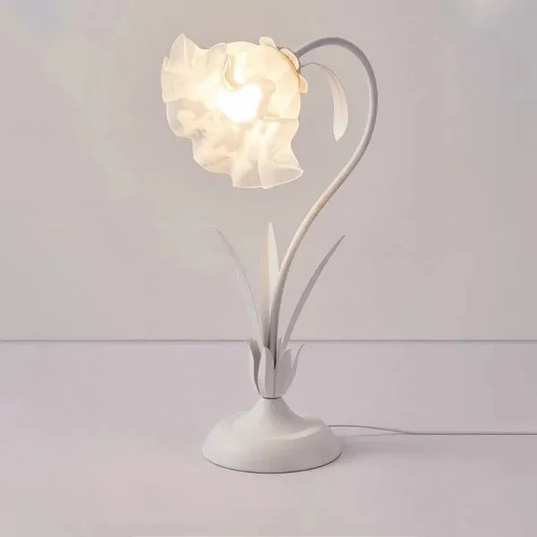 Vintage Adjustable Flower Table Lamp – Elegant Design with Functional Flexibility