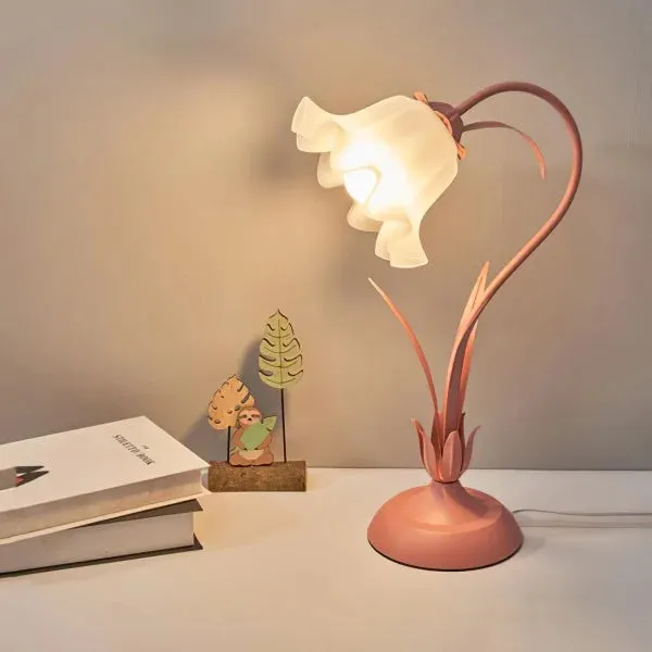 Vintage Adjustable Flower Table Lamp – Elegant Design with Functional Flexibility