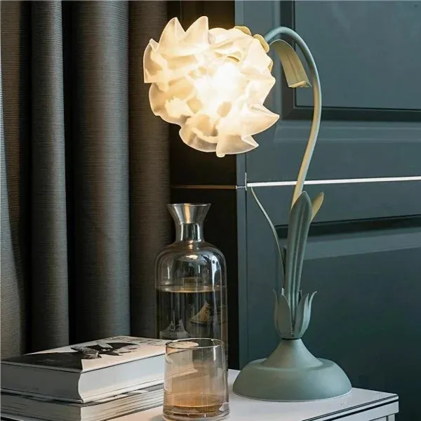 Vintage Adjustable Flower Table Lamp – Elegant Design with Functional Flexibility